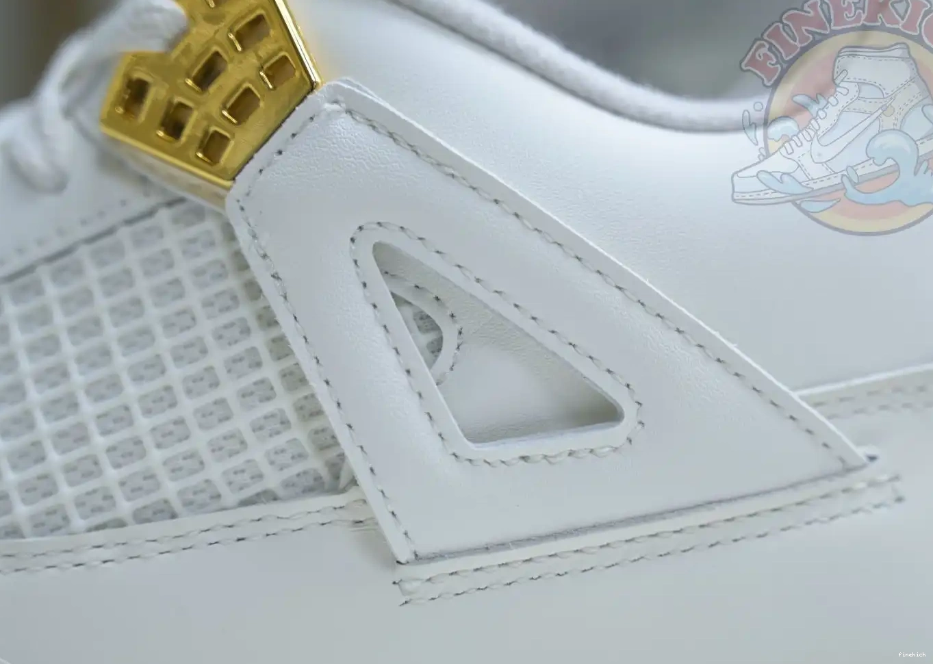 4 Air Jordan 0523